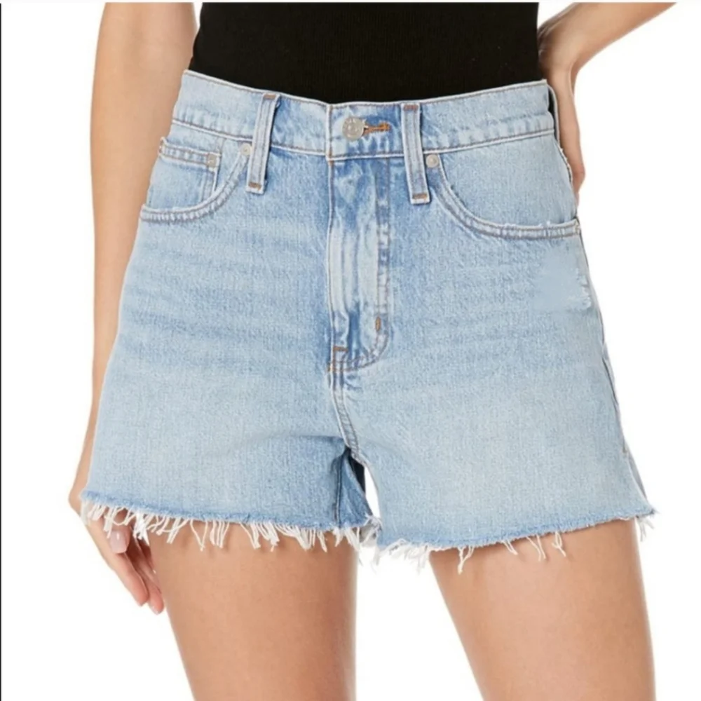 NWT Madewell Light Blue Relaxed Denim Shorts Size 28W